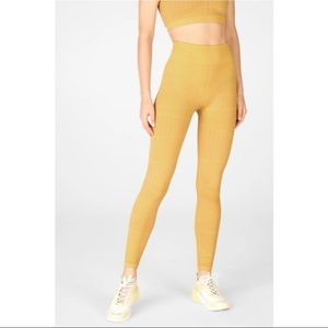 Fabletics Seamless Jacquard Workout Set